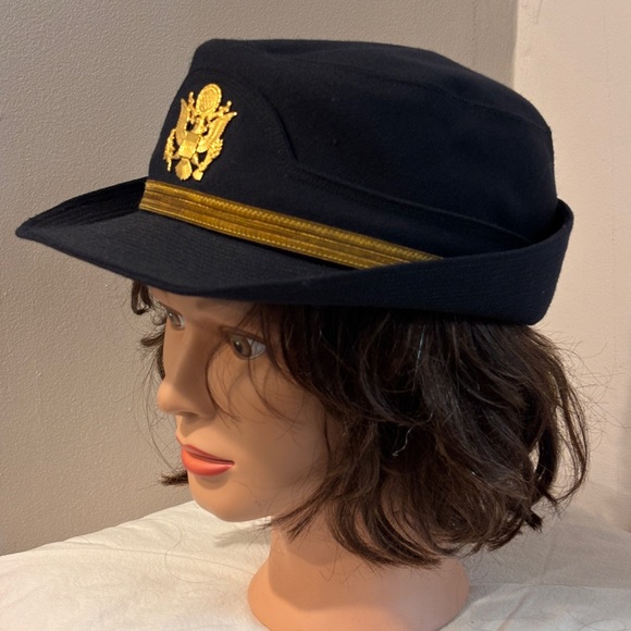 Vintage Women’s Military Hat - Picture 4 of 10